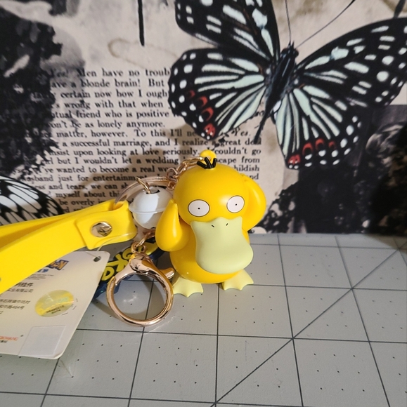 New Pokemon fashion keychain sold separately - Picture 3 of 5
